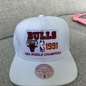 Chicago Bulls Hat White 1991 NBA World Champions Snapback Mitchell & Ness OSFM